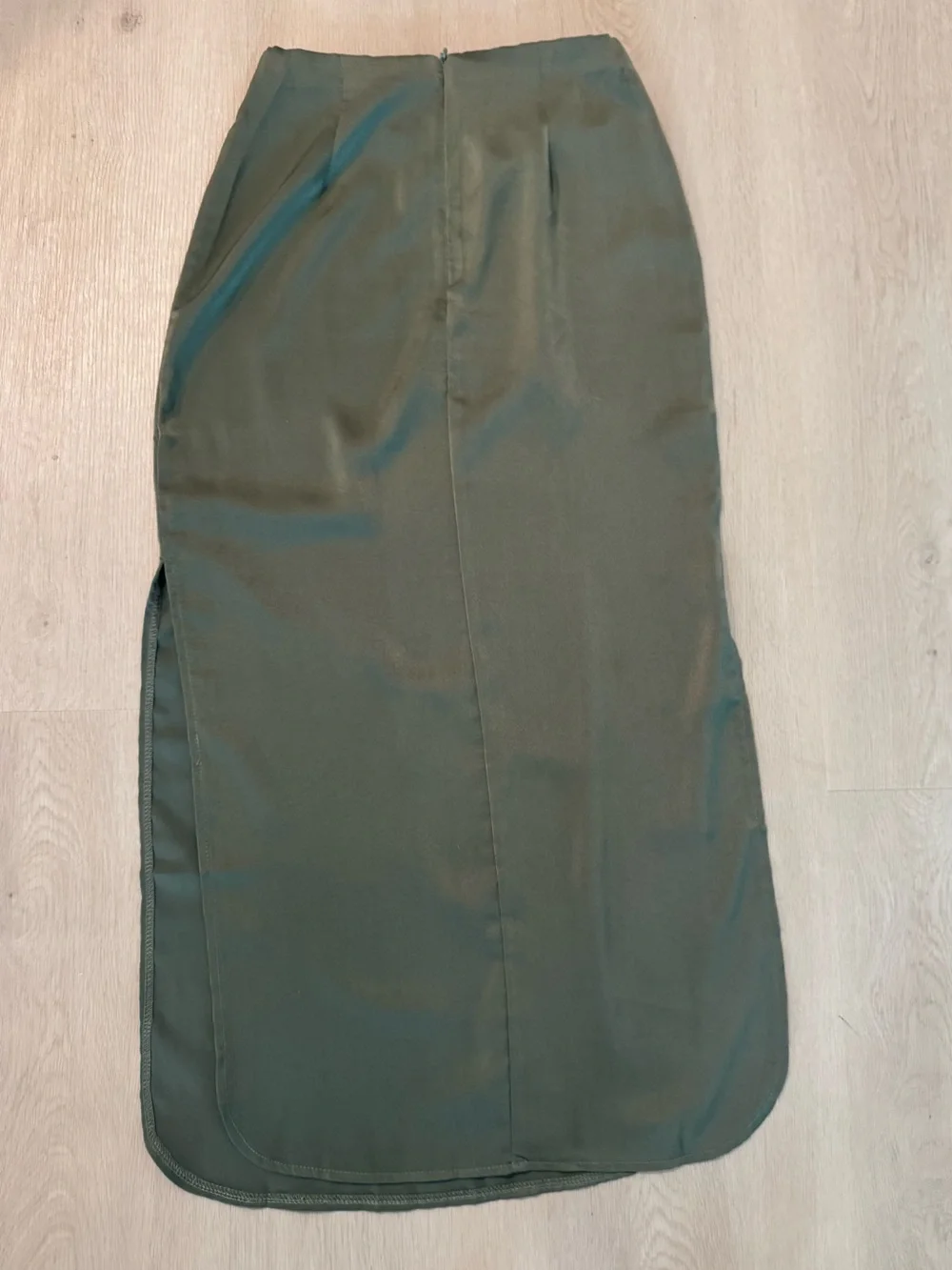 Miou Muse sleek olive